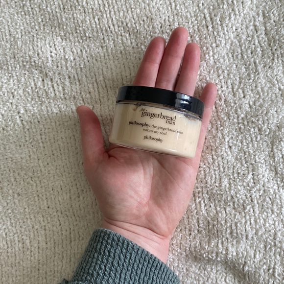 Philosophy Gingerbread Man Body Cream with Vitamin Beads- 4oz size - Picture 3 of 3